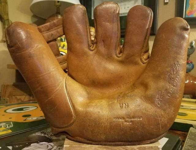 Elmer Riddle Goldsmith UN Blem. Front