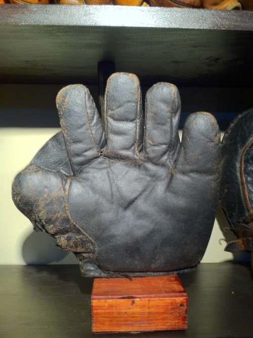 Goldsmith Full Web Black Front