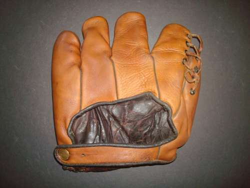 Max Carey Goldsmith AG7 Back