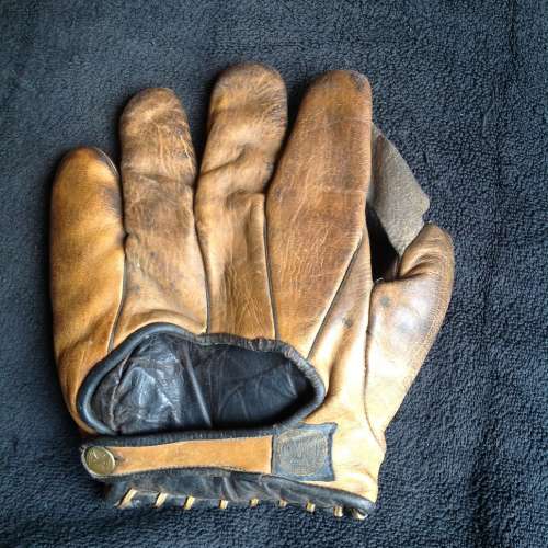 J. Hans Wagner Goldsmith KB Back
