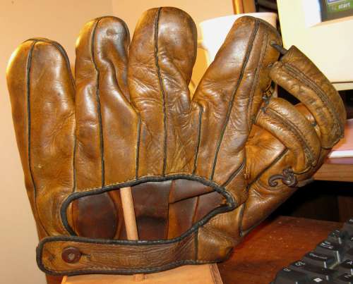 Honus Wagner Sporting Goods B235 Back