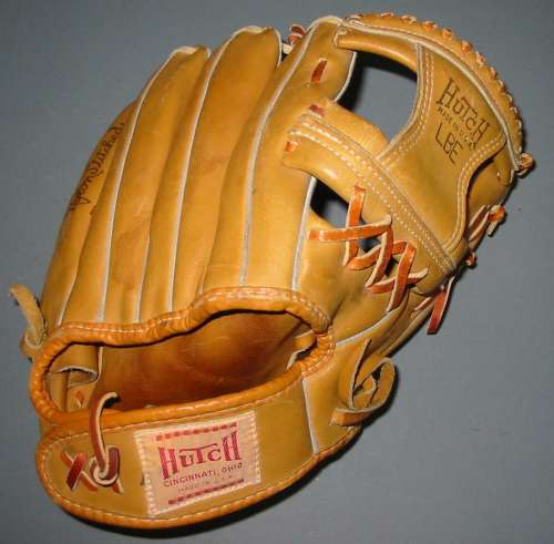 Red Schoendienst Hutch RS Back