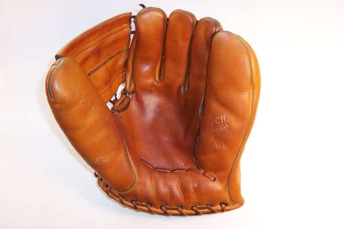 Early Wynn Hutch 57 Front