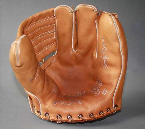 Early Wynn Hutch EW Front