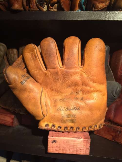 Harry Craft Hutch F44 Front