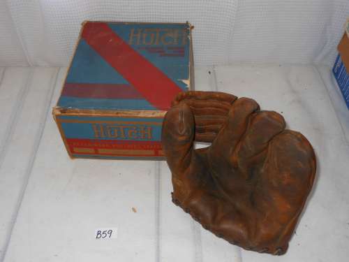 Hutch 43X Magnet Front