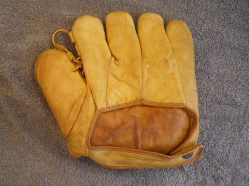 Lee Grissom Hutch 36 Lefty Back