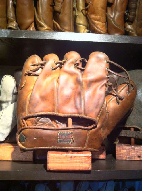 Pep Young Hutch 42 Back