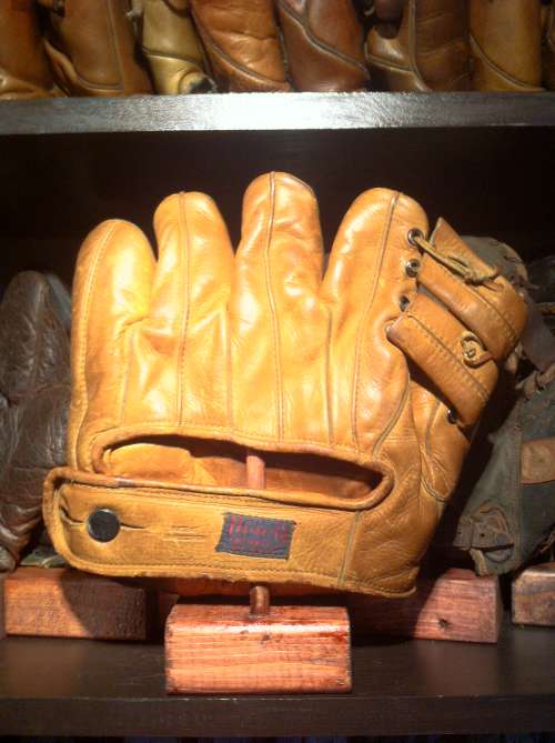 Ted Williams Hutch 52 Back