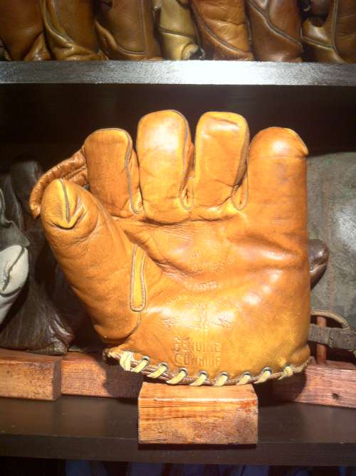 Vince DiMaggio Hutch 40 Front