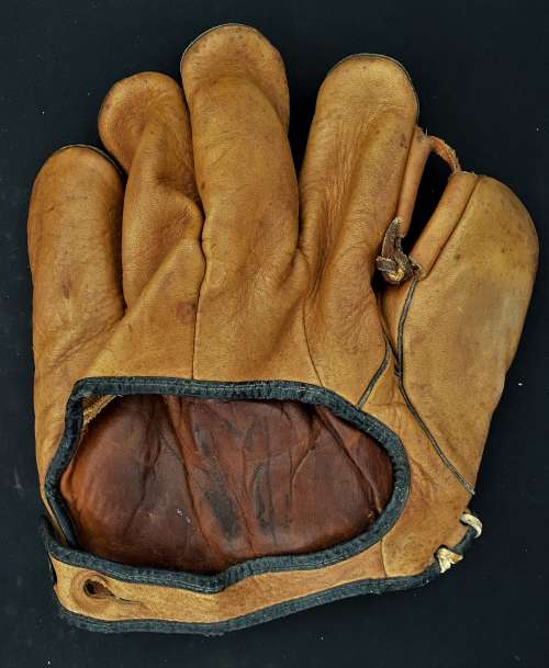 Aldolfo Luque JC Higgins Back