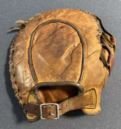 Joe Stripp JC Higgins 1658 Basemitt Back