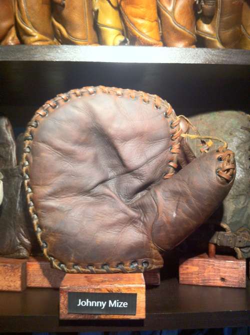 Johnny Mize JC Higgins Lefty Basemitt Front