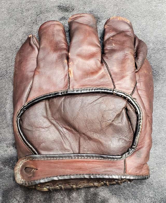 Billy Southworth JC Higgins 1688 Back