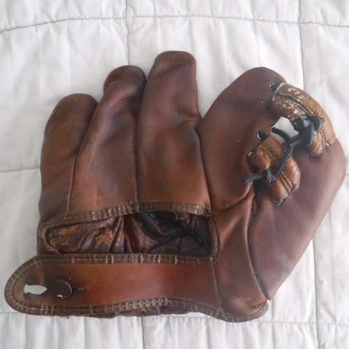 Charles Ruffing JC Higgins 1614 Back