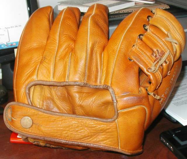 Don Gutteridge JC Higgins 1621 Back