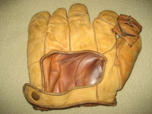 Don Gutteridge JC Higgins 1661 Back