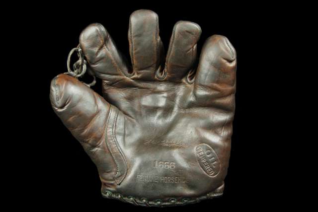 KiKi Cuyler JC Higgins 1666 Front