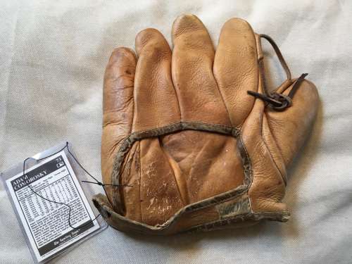 Adam Comorosky Ken Wel 527 Back