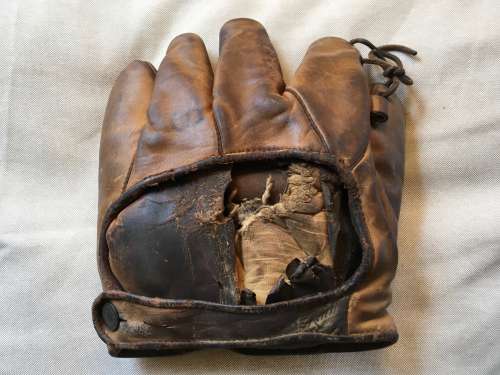 Adam Comorosky Ken Wel 558 Back