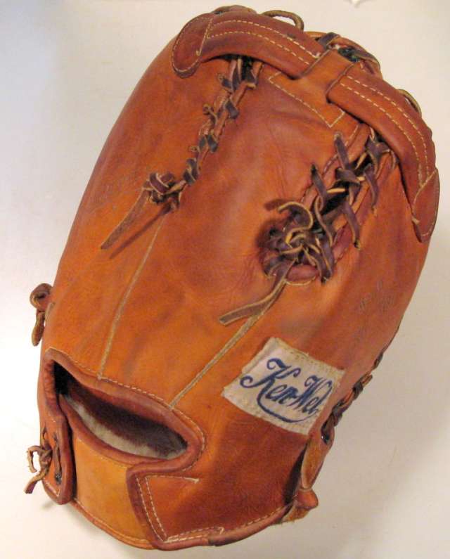 Johnny Mize Ken Wel 624 Basemitt Back