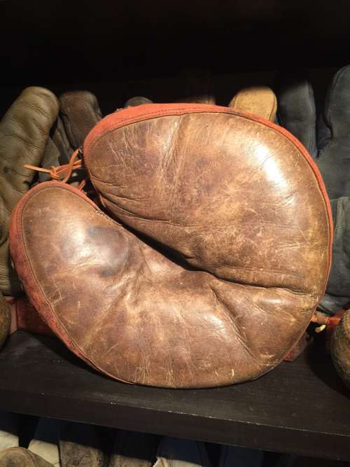 Ken Wel 9 Catchers Mitt Front