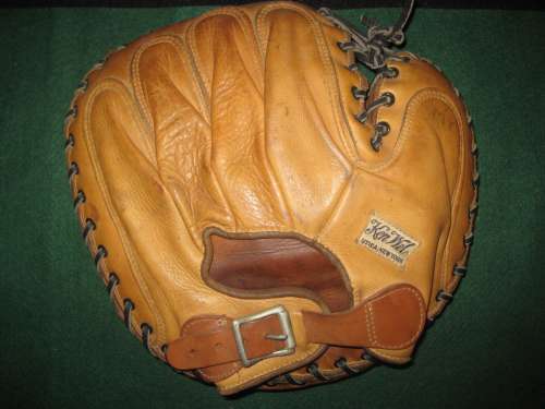 Luke Sewell Ken Wel 590 Back