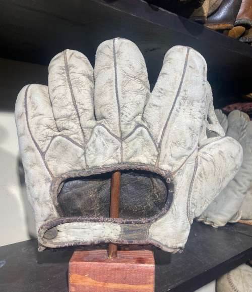 Cy Williams Ken Wel 555 Back