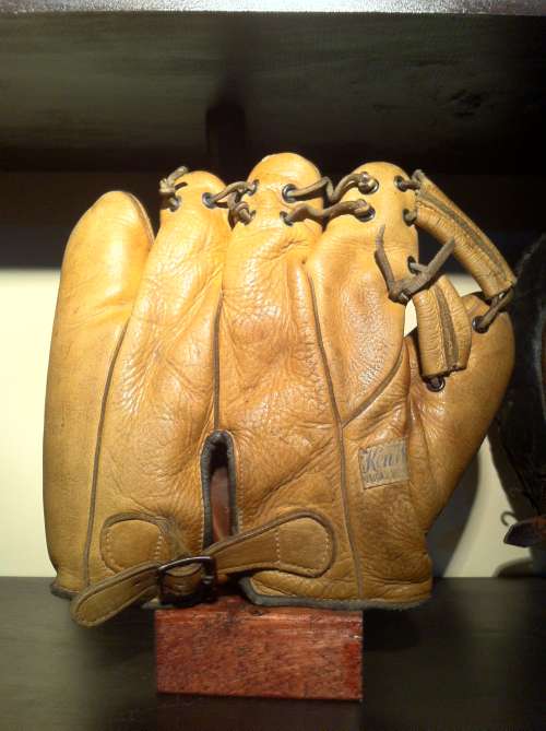 Ival Goodman Ken Wel 529 Back