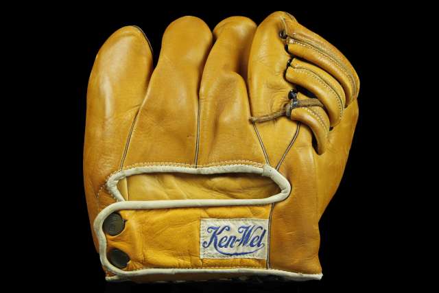 Ken Wel 564 Professional Pitchers Model Back