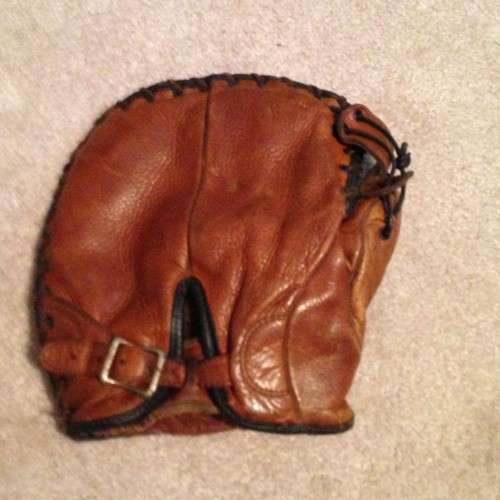 Lou Gehrig Banner Basemitt Back