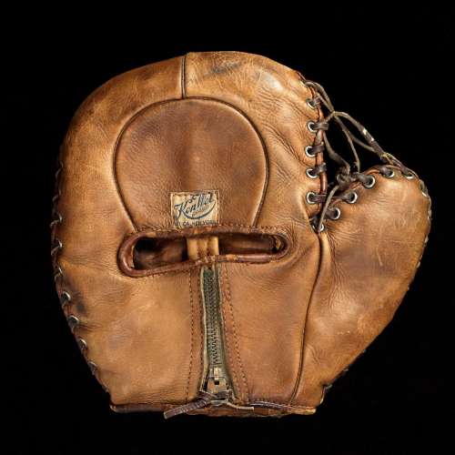c. 1930-33 Lou Gehrig Ken Wel 632 Zipper Back Back