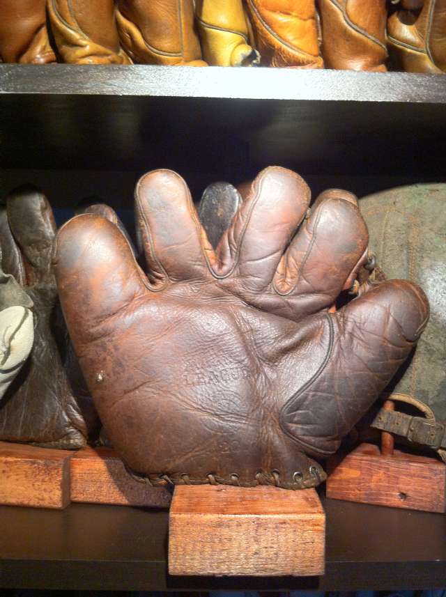 Lowe & Campbell 20 Lefty Front