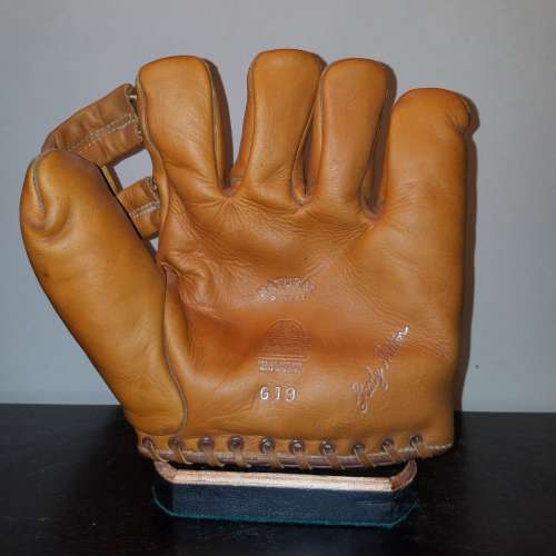 Grady Hatton MacGregor Goldsmith G19 Front
