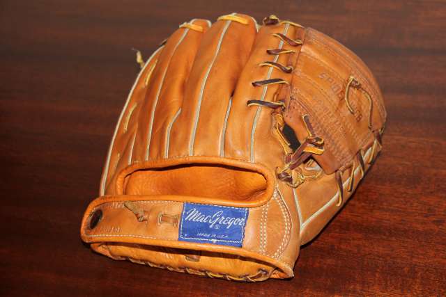 Bob Thomson MacGregor G103 Personal Model Back