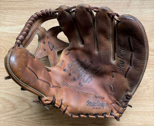 Brunswick MacGregor MVP Glove Front