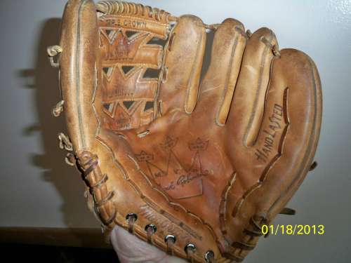 Frank Robinson MacGregor Triple Crown Front