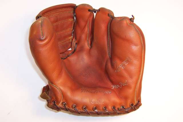 MacGregor GB23 Big Leaguer Front