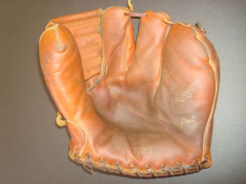 MacGregor GB23 Front