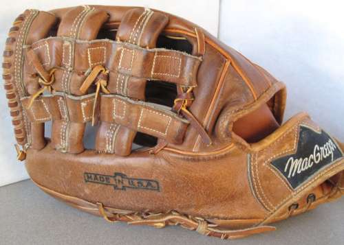 MacGregor KC1 Kangaroo Glove Front