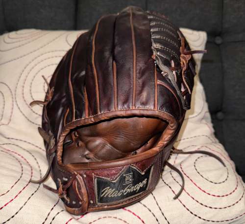 MacGregor KC3 Back