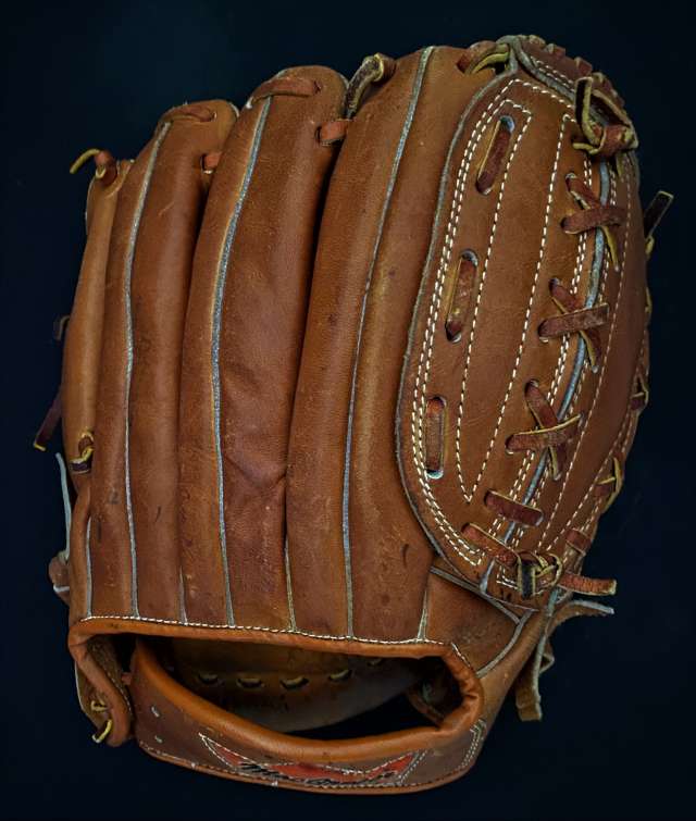 MacGregor MASM Pete Rose, Joe Morgan, Tony Perez Back James