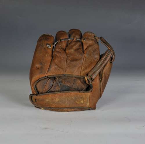 Carl Hubbell Marathon 60-4220 Back