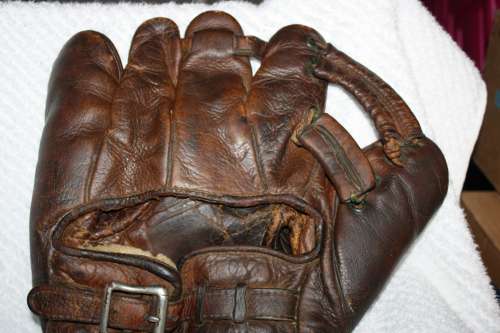 Tony Lazzeri Marathon Back