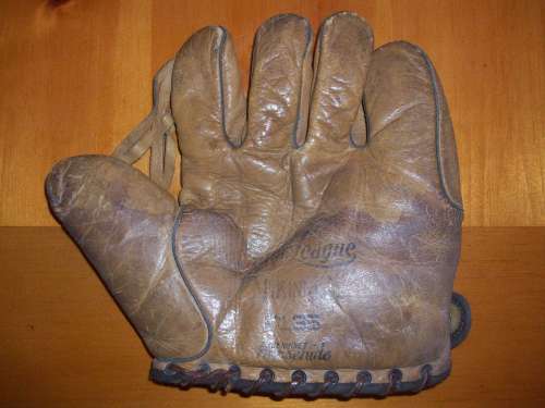 McKinnon F135 1 Inch Web Front