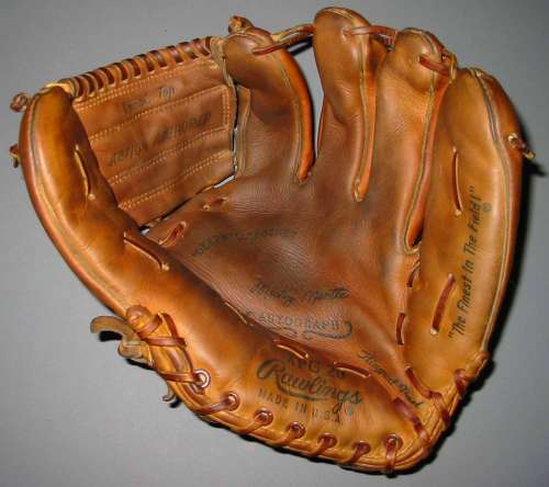 Mickey Mantle Rawlings XPG20 Front
