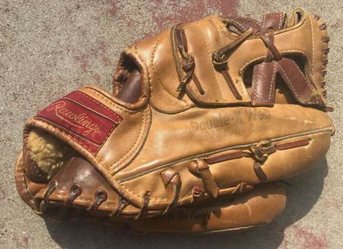 Mickey Mantle Rawlings HM10 Back