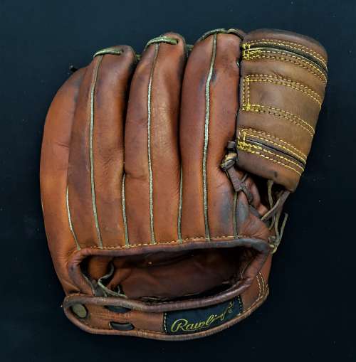 Mickey Mantle Rawlings MM4 Back