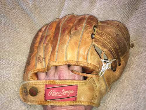 Mickey Mantle Rawlings MM5 Back