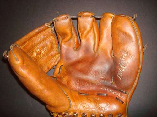 Mickey Mantle Rawlings MM6 Front
